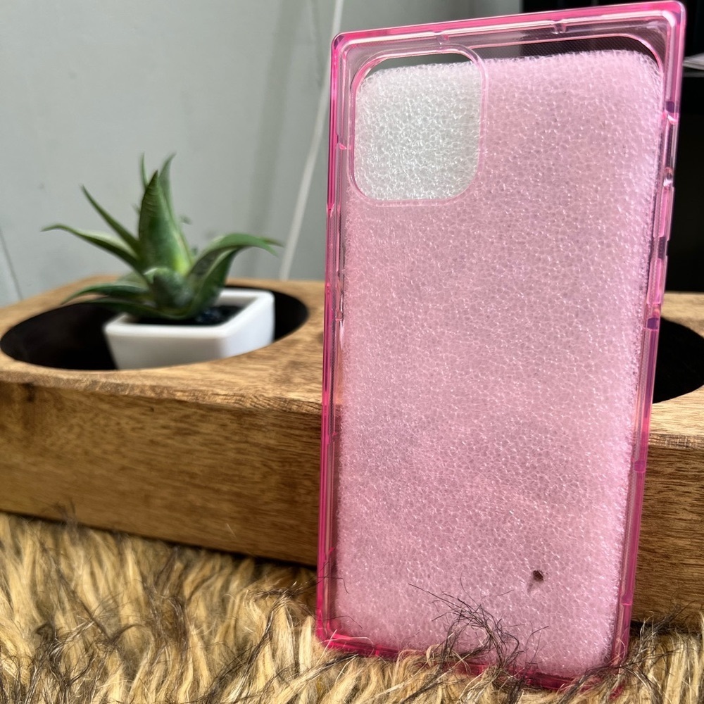 iPhone 12 Pro case. Red. Square. 😍